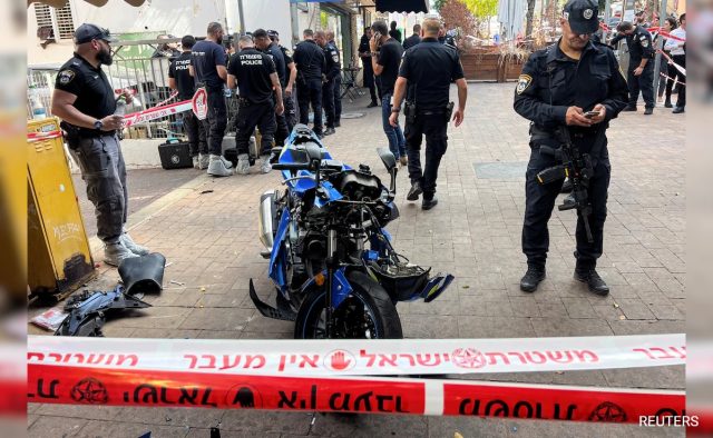 6 feridos após serem esfaqueados em “ataque terrorista” em Israel
