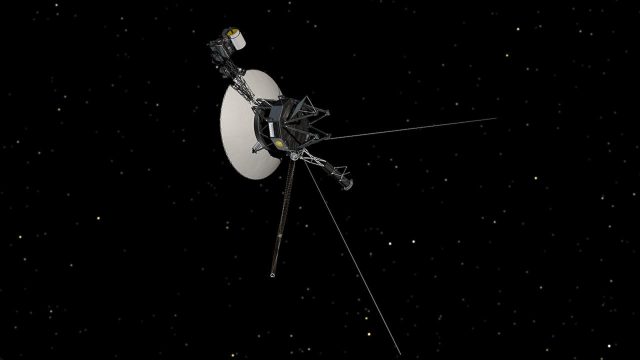 Voyager 1 perde contato com a NASA, liga transmissor retro não usado desde 1981
