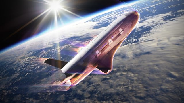 O avião espacial ultrassecreto X-37B executará ‘manobras nunca antes vistas’ em sua descida à Terra
