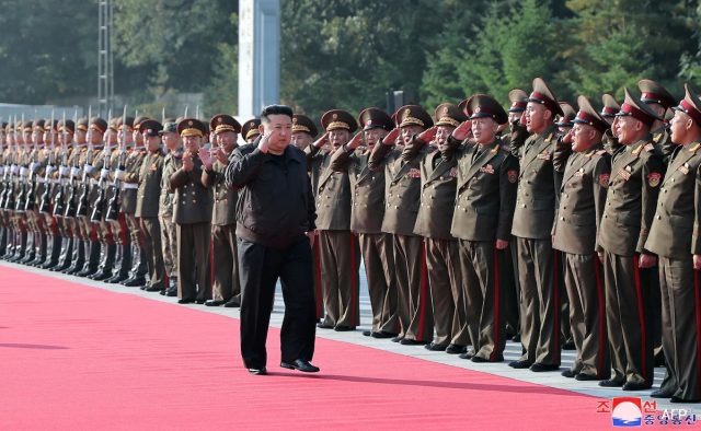 Coreia do Sul convoca enviado russo por causa do envio de tropas norte-coreanas
