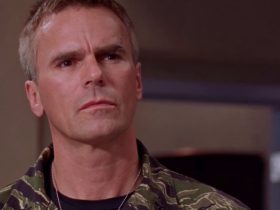 Jack O'Neill in Stargate SG-1 looking concerned