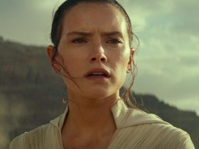 Daisy Ridley as Rey looking worried in Star Wars: The Rise of Skywalker