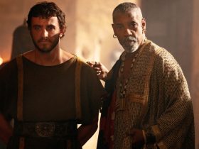 Denzel Washington and Paul Mescal as Lucius and Macrinus in Gladiator II