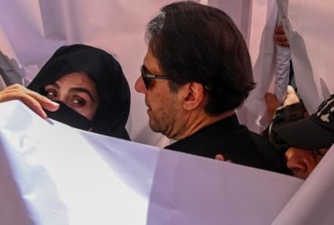 Pak Ex PM Imran Khan's Wife Breaks Down In Tears During Court Proceedings